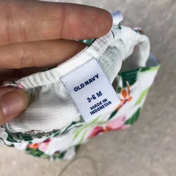 Old Navy Tropical Floral Dress Size 3-6 Months - Picture 5 of 5